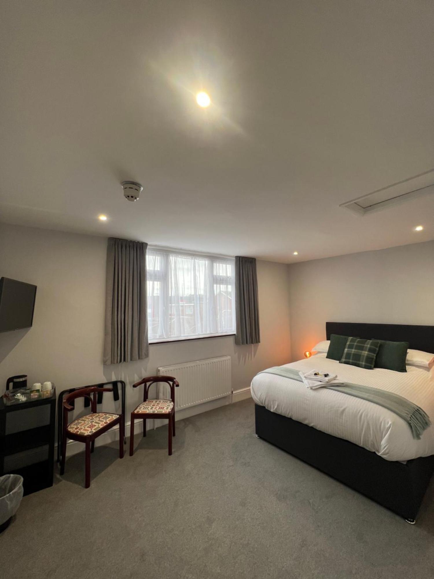 קרדיגן Brynhyfryd Guest House מראה חיצוני תמונה