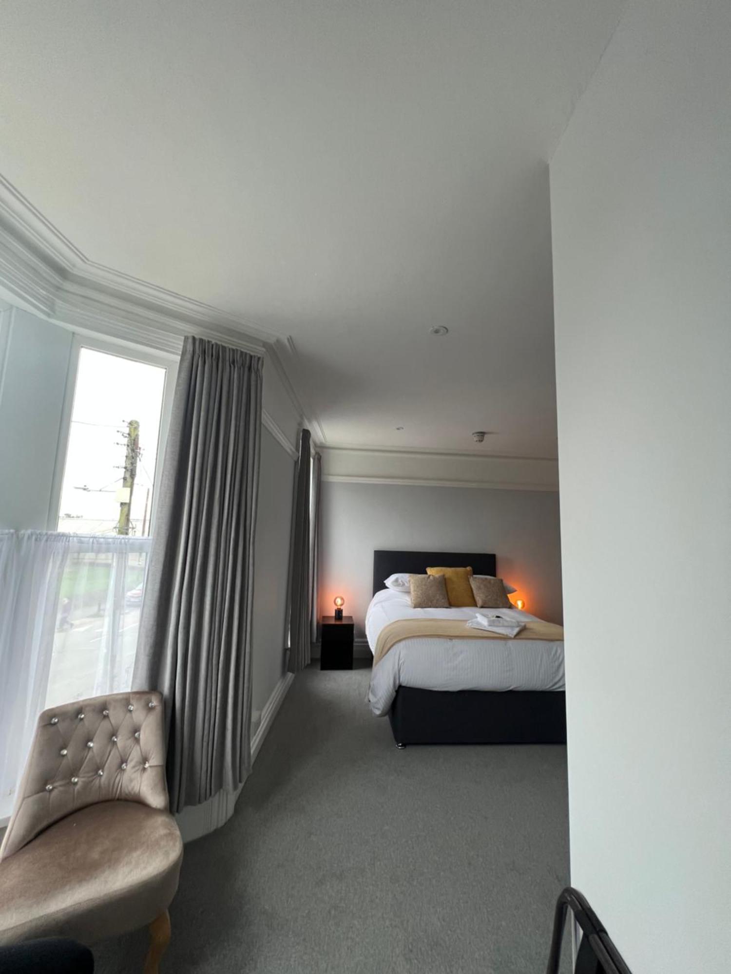 קרדיגן Brynhyfryd Guest House מראה חיצוני תמונה